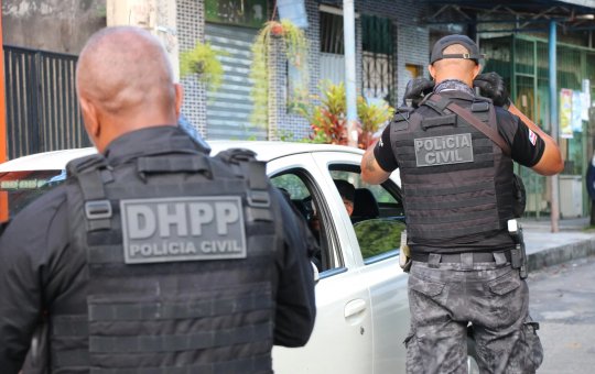 Corpo de homem com mãos amarradas e marcas de tiros é encontrado em Escada