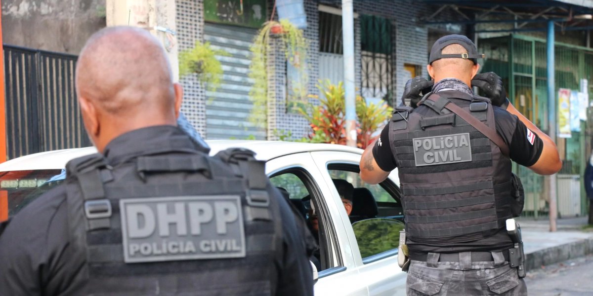 Corpo de homem com mãos amarradas e marcas de tiros é encontrado em Escada