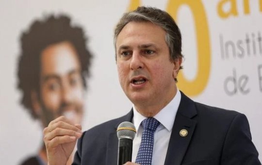 Bancos começam renegociação de dívidas do FIES: Saiba mais