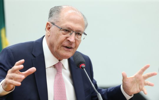 Meta fiscal de 2024 está em discussão e não foi definida, diz Alckmin
