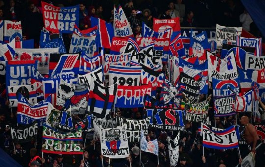 Torcedor do PSG é esfaqueado após briga com torcida do Milan antes de jogo