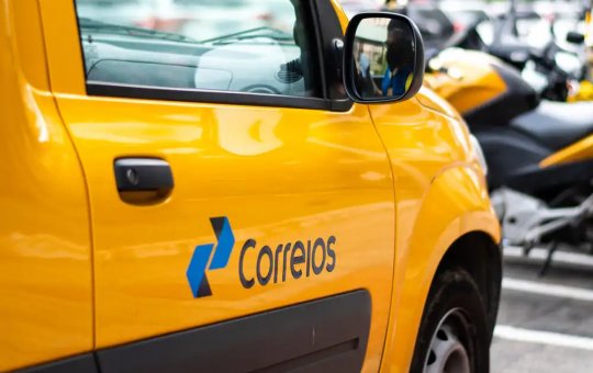 Correios iniciam campanha de adoção de cartinhas de Natal
