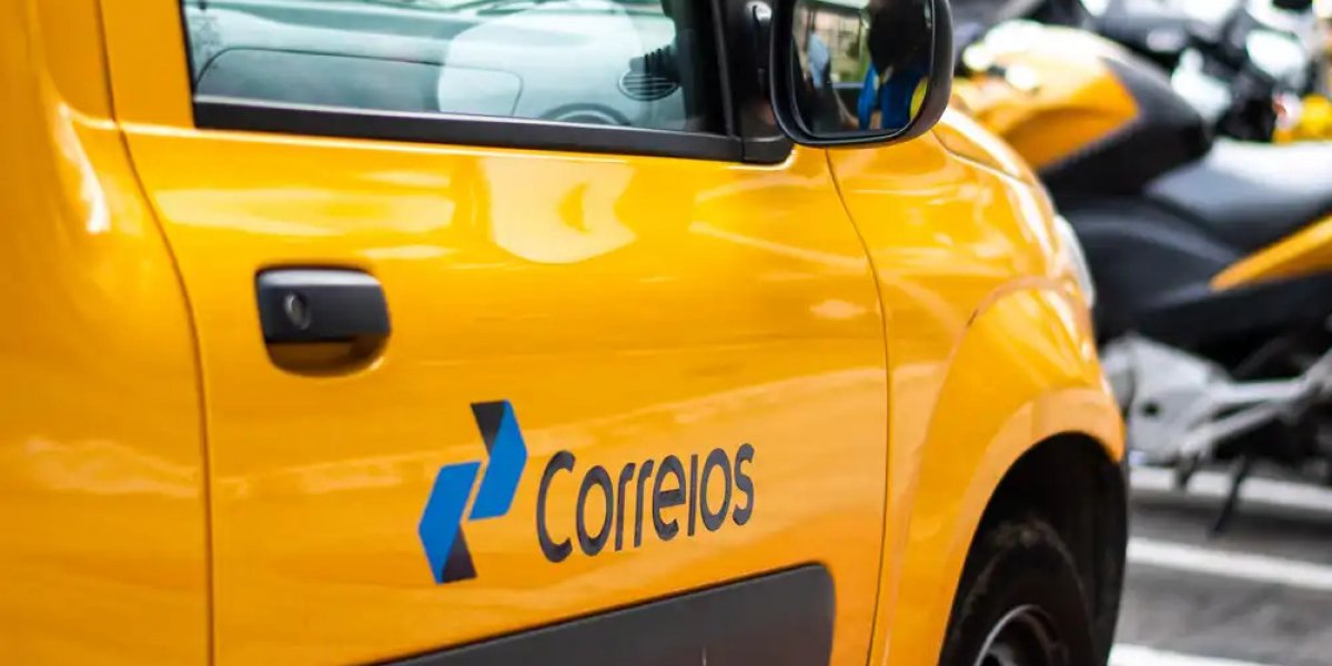 Correios iniciam campanha de adoção de cartinhas de Natal