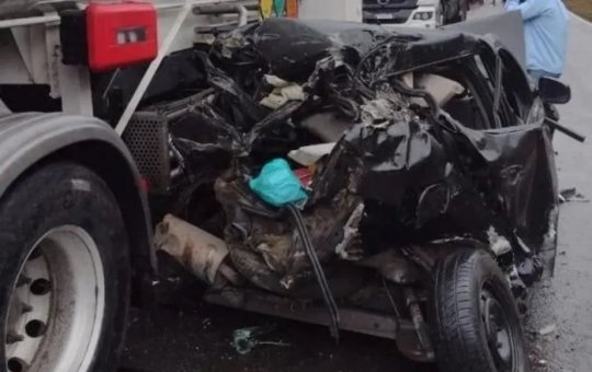 Cantor sofre acidente de carro na Bahia