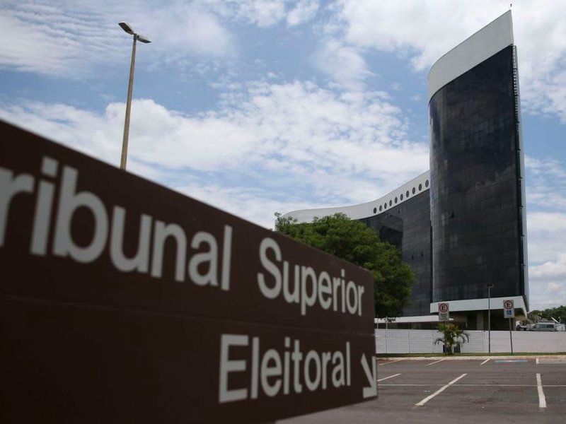TSE cassa deputado federal por infidelidade partidária