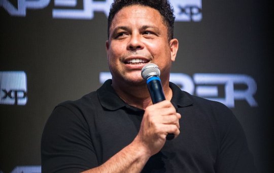 Justiça bloqueia contas de Ronaldo Fenômeno e só encontra R$18 mil