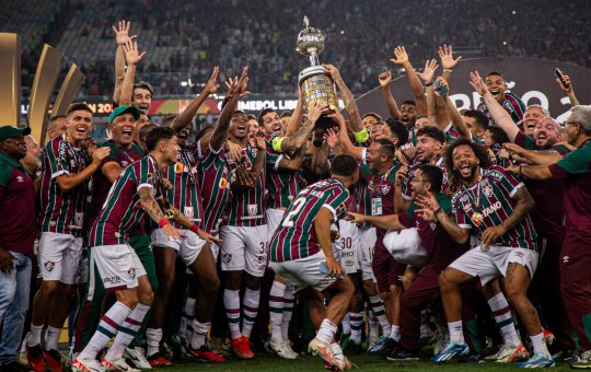 Fluminense domina seleção da Libertadores com cinco jogadores