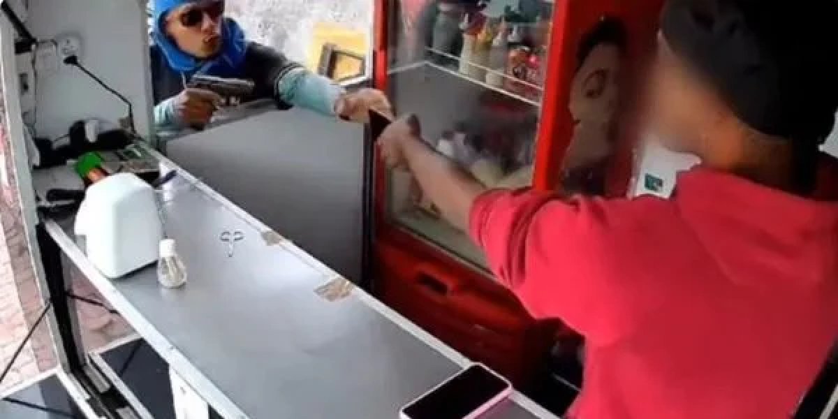 Funcionário de Food Truck é assaltado em Camaçari