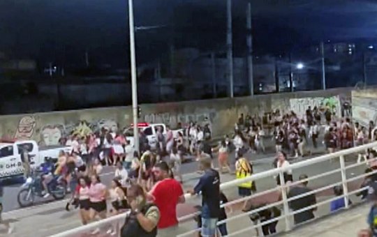 Fãs da banda mexicana RBD são roubados em arrastões no Rio