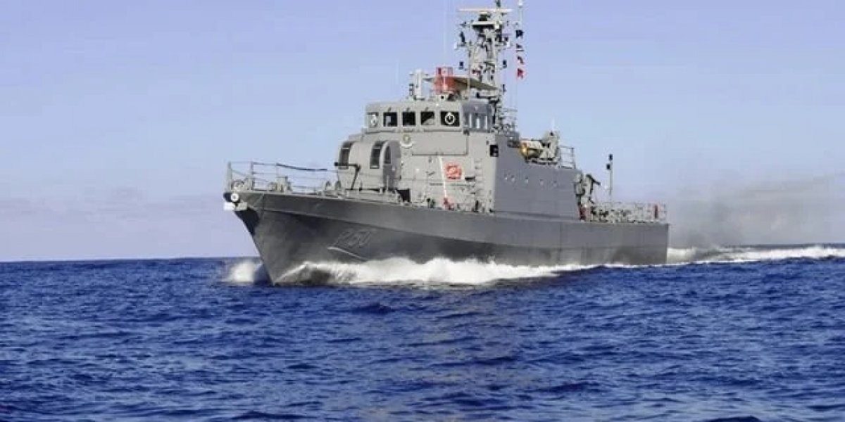 Quatro pessoas são presas com duas toneladas de drogas em veleiro, na Bahia