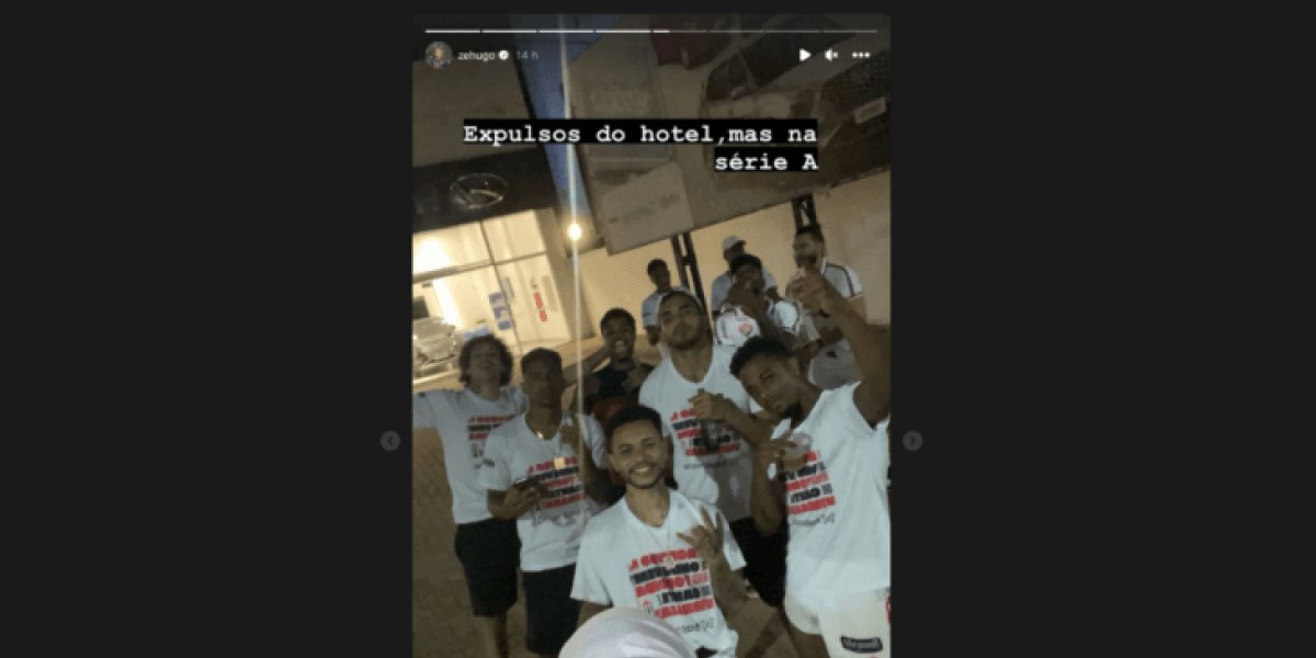 Jogadores do Vitória são “expulsos” do hotel após festa do acesso