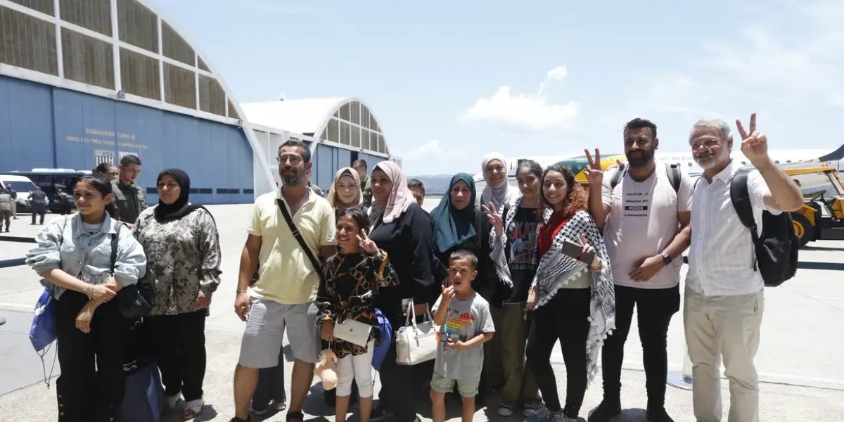 Vinte e seis repatriados de Gaza chegam a São Paulo