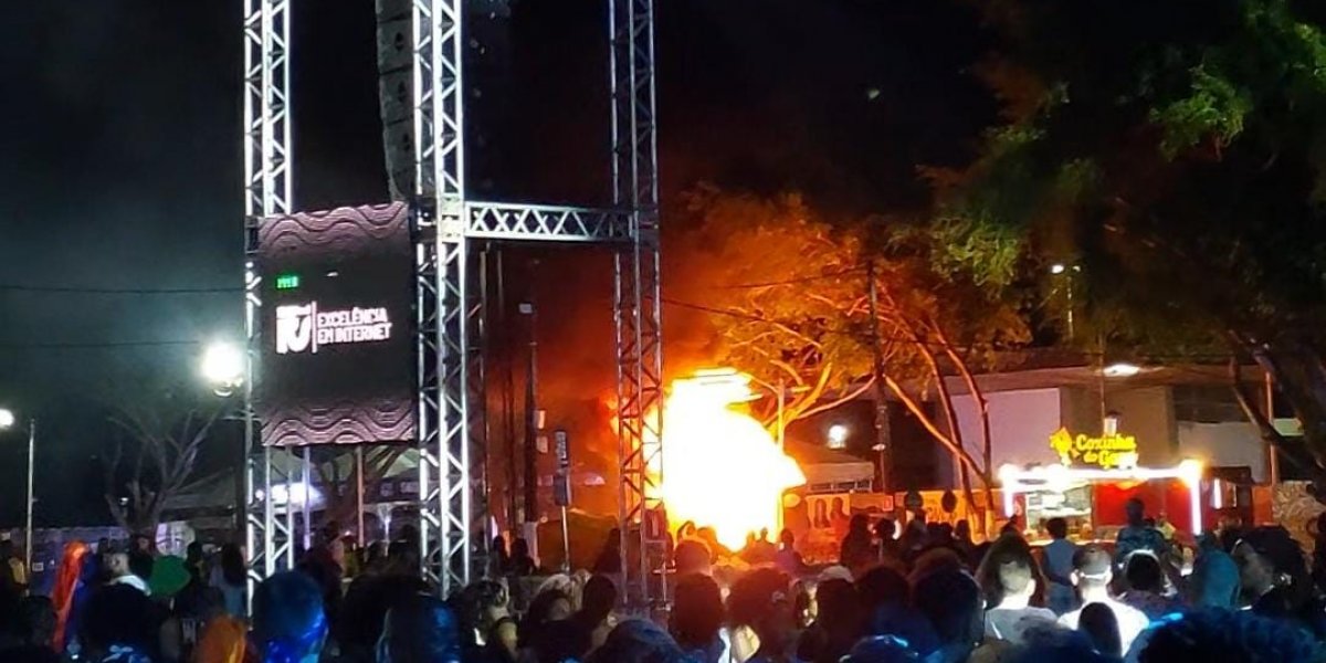 Incêndio atinge barraca de comida durante o Festival Afropunk