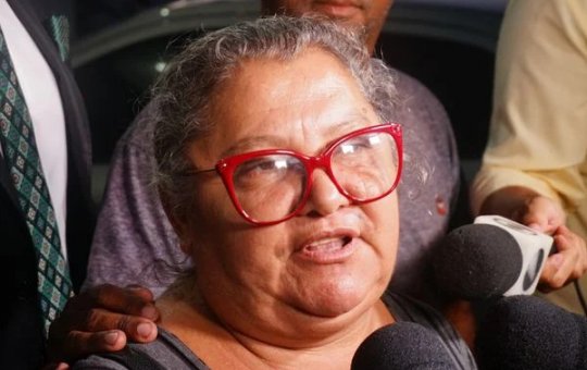 Filha de Sara Mariano visita avó materna após determinação judicial