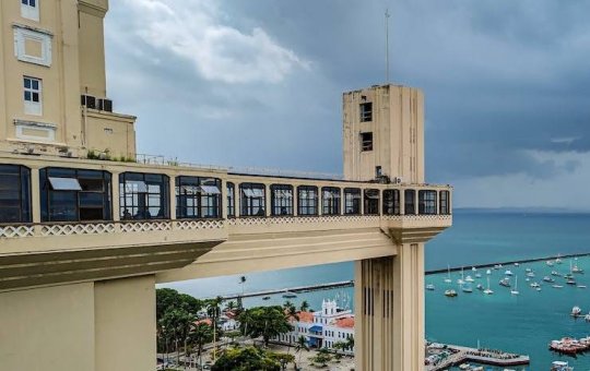 Elevador Lacerda é um dos pontos turísticos mais visitados para encontros