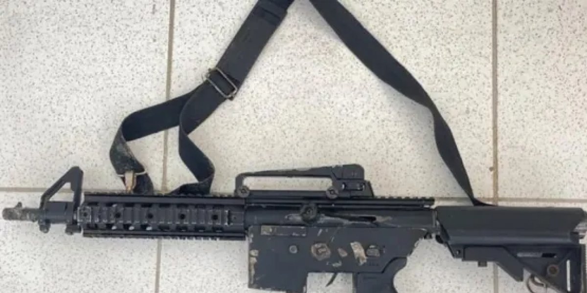 Rondesp apreende submetralhadora durante operação em Porto Seguro