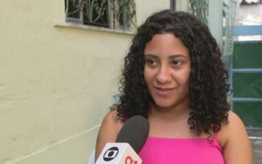 Mulher passal mal ao descobrir 5 bebês durante ultrassom