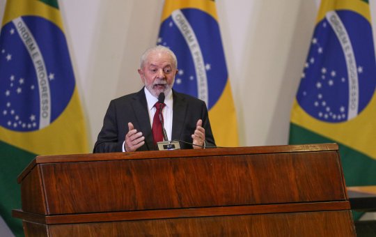 Lula pede que pessoas renegociem dívidas pelo programa Desenrola