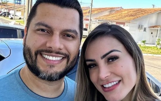 Andressa Urach diz viver amizade colorida com ex-marido
