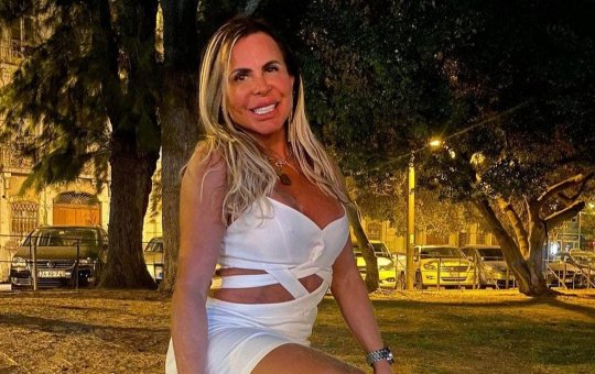 "Deixa a menina toda bonitinha", diz Gretchen ao anunciar cirurgia íntima