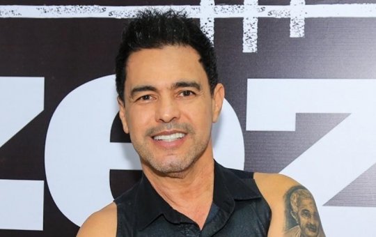 “Você é um cara normal. Não parece ser gay.” Diz Zezé di Camargo em podcast