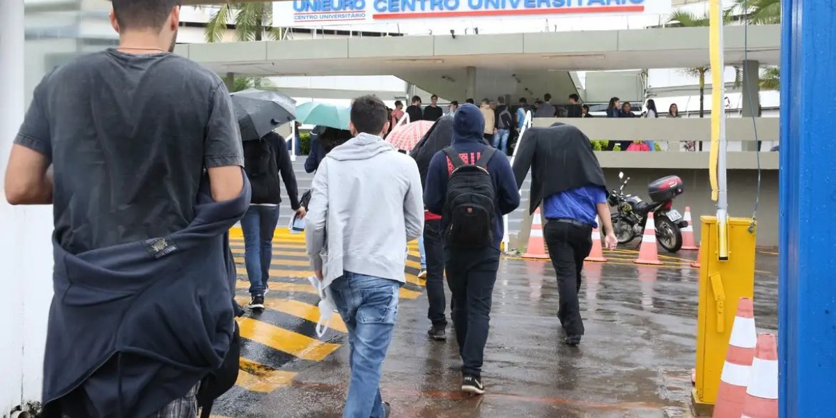 Enade: prazo para preencher questionário termina neste sábado