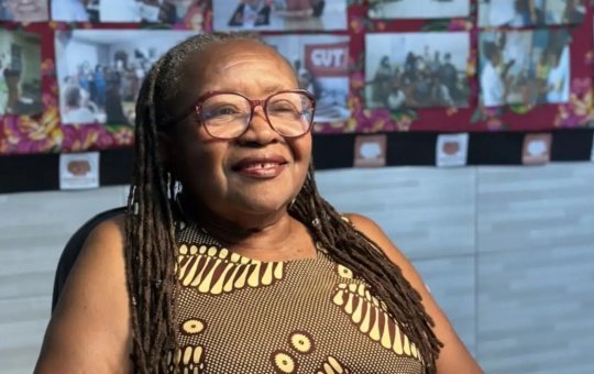 Creuza Oliveira recebe título da UFBA: “Pela luta das domésticas”