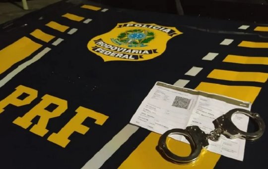 Foragido da Justiça de São Paulo é preso em ônibus na Bahia