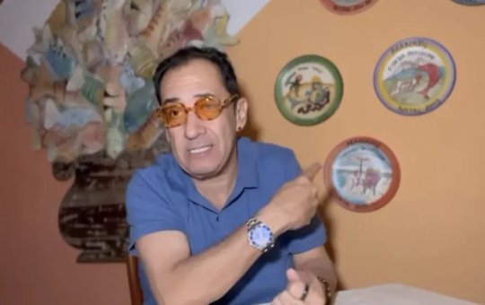 Senador compara jogadores do ABC com garotas de programa