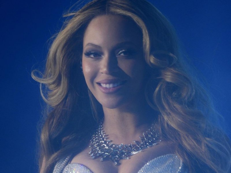 Beyoncé lança projeto com bolsa de R$ 25 mil para MEIs negros em Salvador
