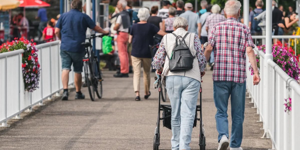 Em 2022, a expectativa de vida dos brasileiros subiu para 75,5 anos