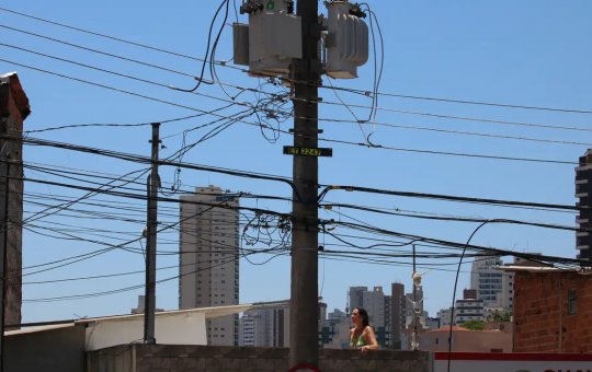 Sem plano de indenização, Enel vai isentar clientes baixa renda