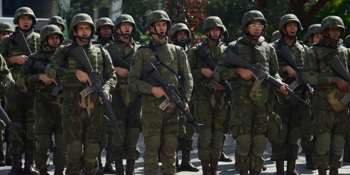 Brasil reforça presença militar na fronteira com Venezuela e Guiana