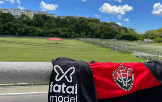 Vitória recebe proposta milionária de site de conteúdo adulto