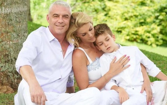 Ex-marido de Ana Hickmann recebe autorização legal para visitar filho