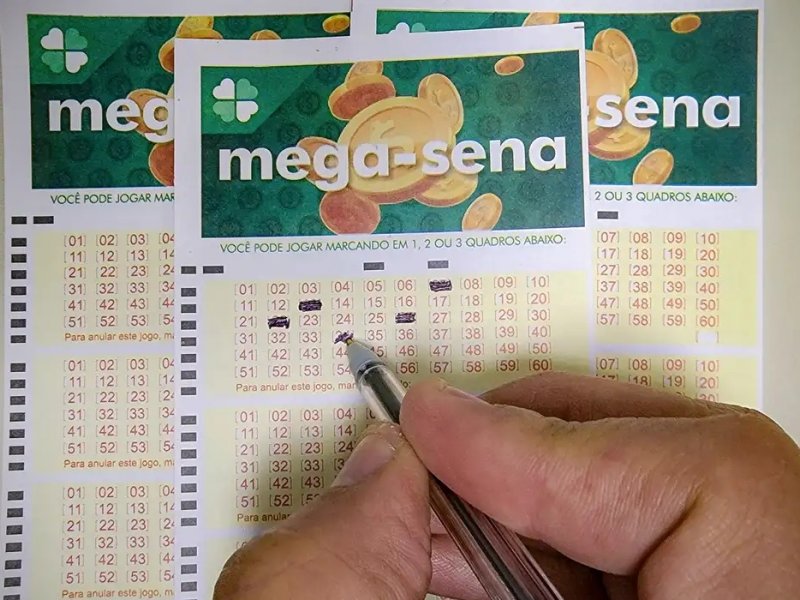 Mega-Sena acumula e prêmio sobe para R$ 7 milhões