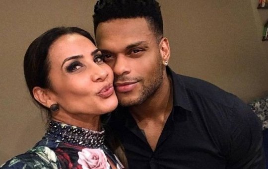 "Um desafio", diz Tony Salles ao relembrar morte de filho com Scheila Carvalho