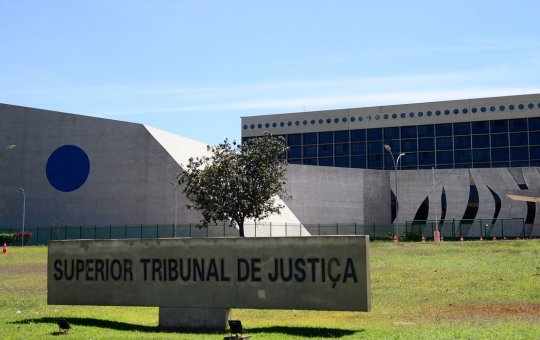 Plano de saúde tem que cobrir cirurgia de mudança de sexo, decide STJ