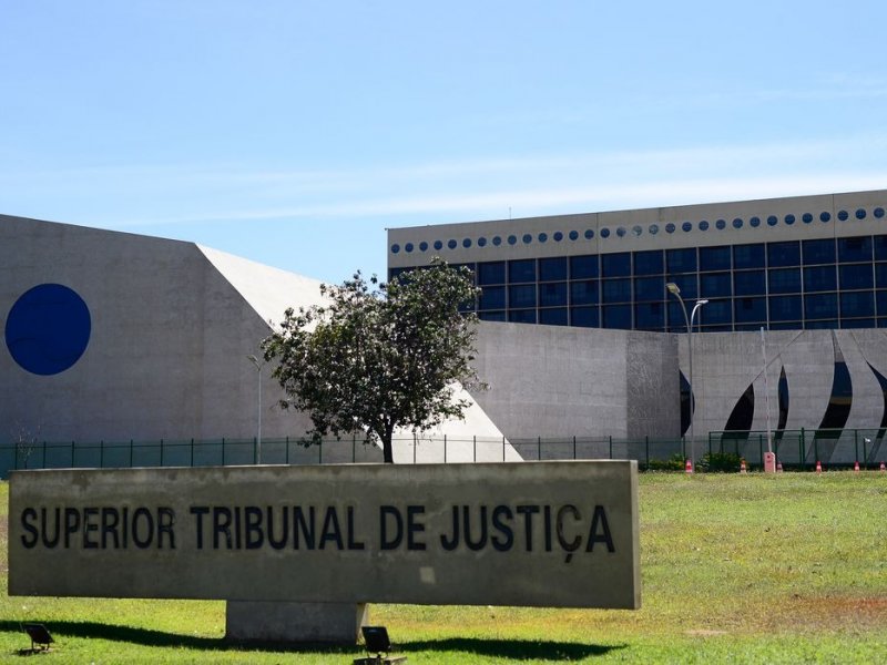 Plano de saúde tem que cobrir cirurgia de mudança de sexo, decide STJ