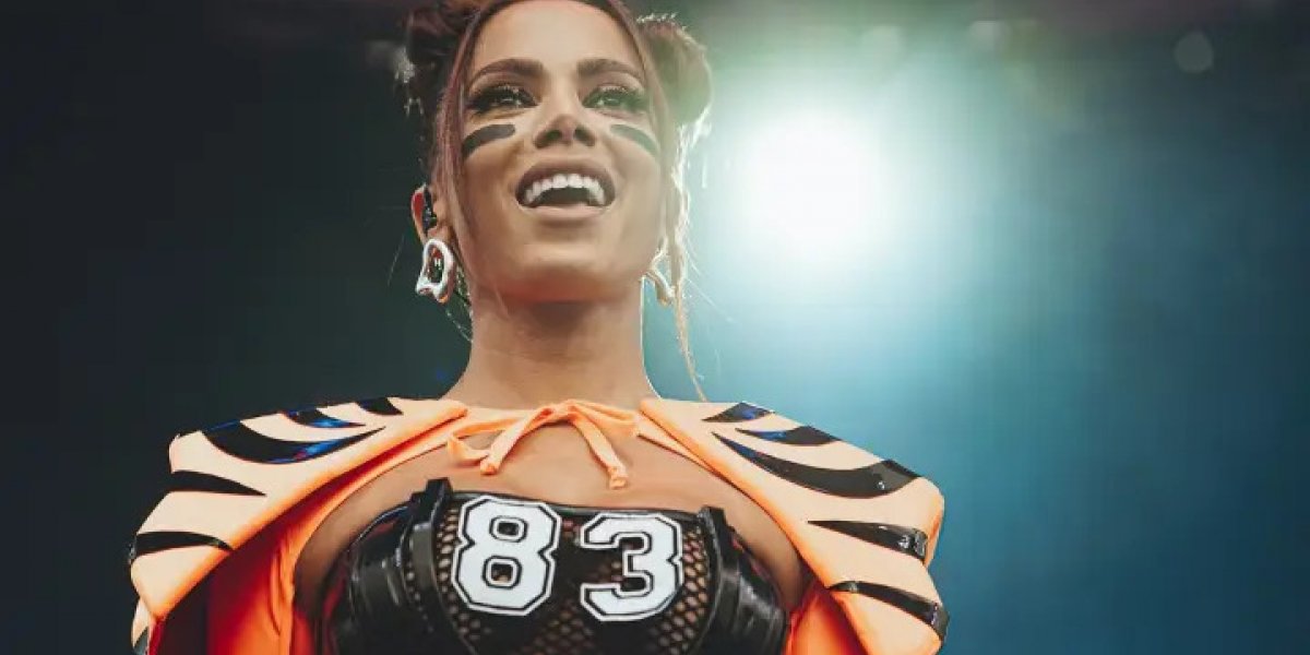 Anitta divulga Solange Almeida e Dilsinho como atrações do “Ensaios da Anitta”