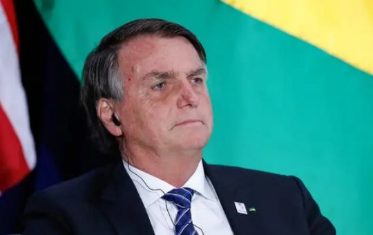 Bolsonaro confirma presença em posse de Milei na Argentina