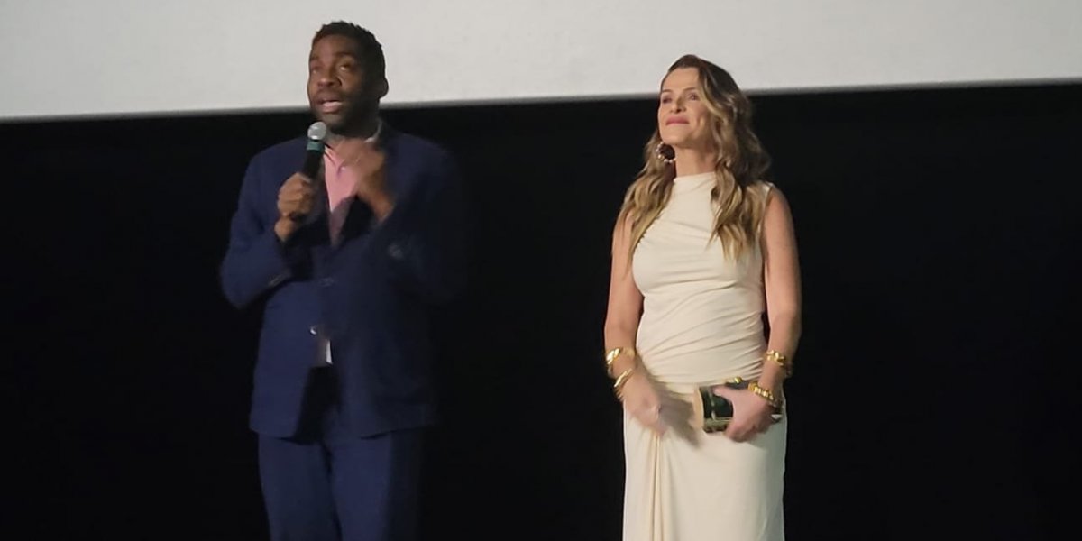 Lázaro Ramos e Ingrid Guimarães promovem filme natalino em Salvador