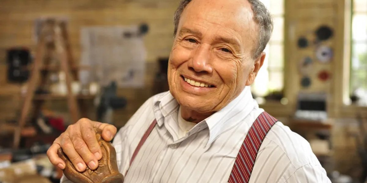 Stênio Garcia é internado após passal mal em casa no Rio de Janeiro