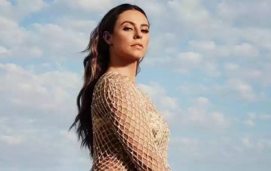 Paola Oliveira revela que no início da carreira, não queria ser atriz