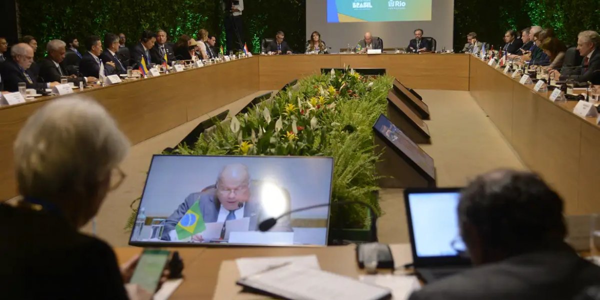Brasil quita dívidas de R$ 3,8 bilhões com organismos internacionais