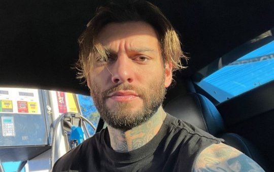 Lucas Lucco surpreende os fãs ao anunciar pausa na carreira para cuidar da saúde
