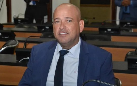 Esposa e filho do deputado Binho Galinha estão entre presos em operação da PF