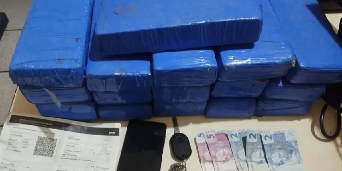 Policia Militar apreende 16kg de maconha durante procura por lider de facção