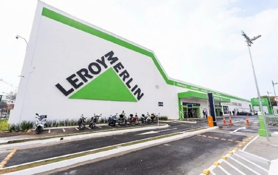 Cliente acusa estabelecimento de descaso após ter celular furtado em loja na BA
