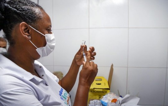Salvador inicia a aplicação da 2ª dose da bivalente nesta segunda (11)